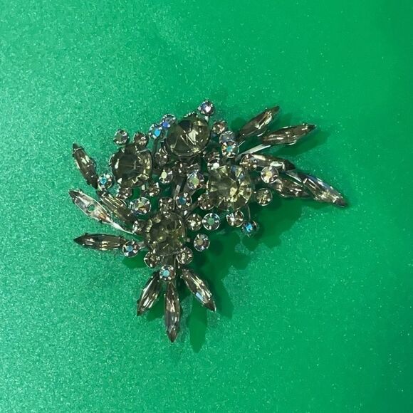 Vintage Signed Cathe Flower Rhinestone Brooch/Pin - Picture 2 of 7